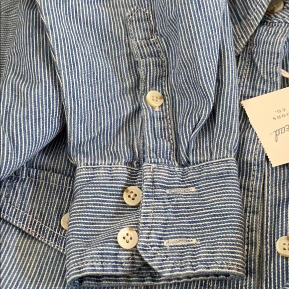 Universal thread striped long sleeve labette denim - Picture 5 of 7